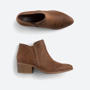 Mia brand, Dawsyn style